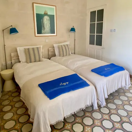 Nelli's לינה וארוחת בוקר 4*