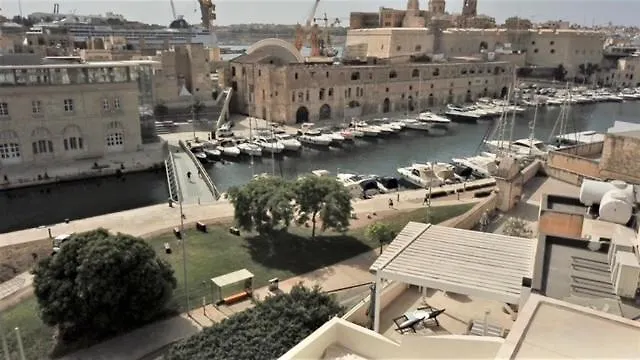 Nelli's 4* Cospicua