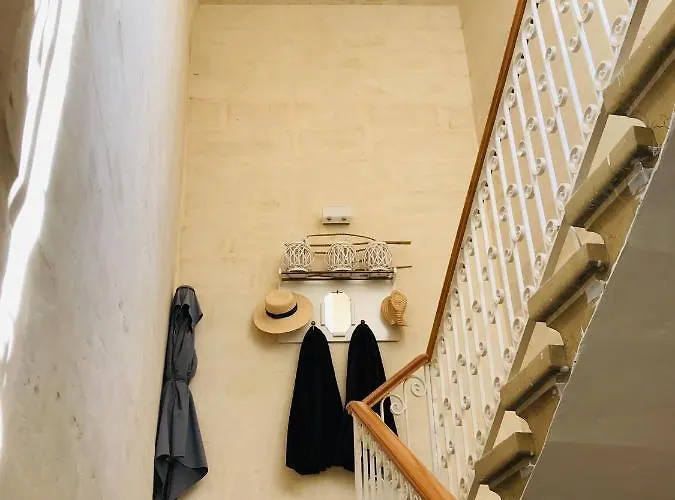 Nelli's فندق مبيت وإفطار 4*